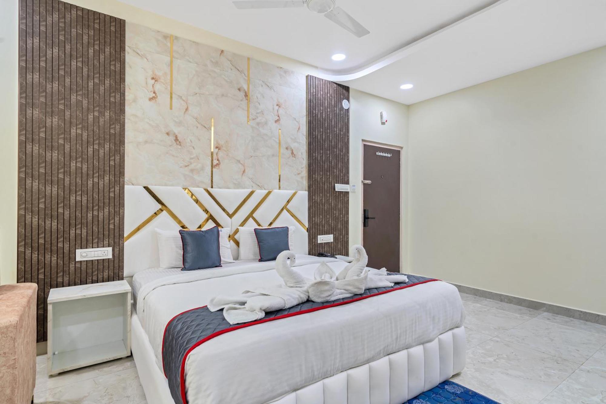 Hotel Sky Land Khammam المظهر الخارجي الصورة