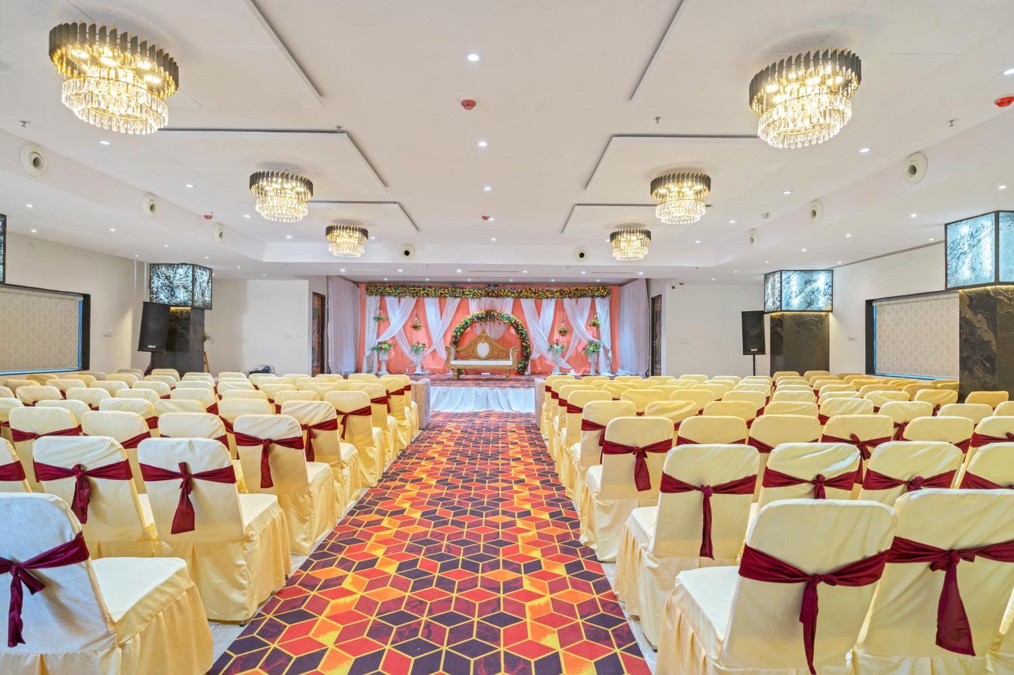 Hotel Sky Land Khammam المظهر الخارجي الصورة