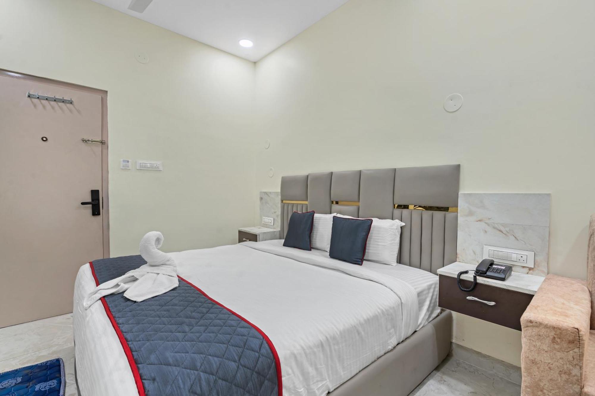 Hotel Sky Land Khammam المظهر الخارجي الصورة